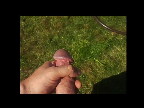 ❤️ Žhavá kočička si nechá ošukat růžovou kundičku a udělá se squirtem v letní zahradě. ️❌ Domácí porno u porna cs.chengchengsm4.top